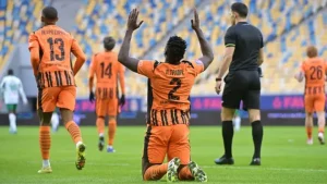 Феєрія Траоре, важка перемога Динамо в болоті та скандал у Олександрії: таблиця УПЛ 17-го туру